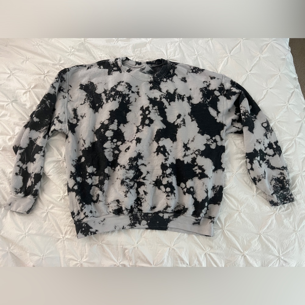 Urban Outfitters tie dye sweatshirt